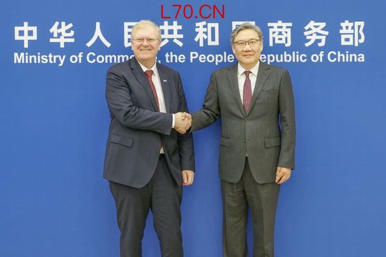 商务部部长王文涛会见博世集团董事会主席哈通